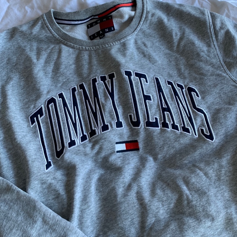 Tommy Hilfiger crewneck sweatshirt